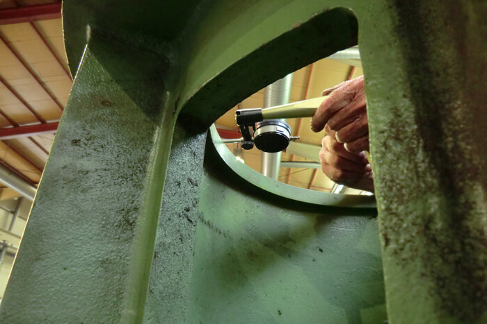 Gearbox during geometry measurement