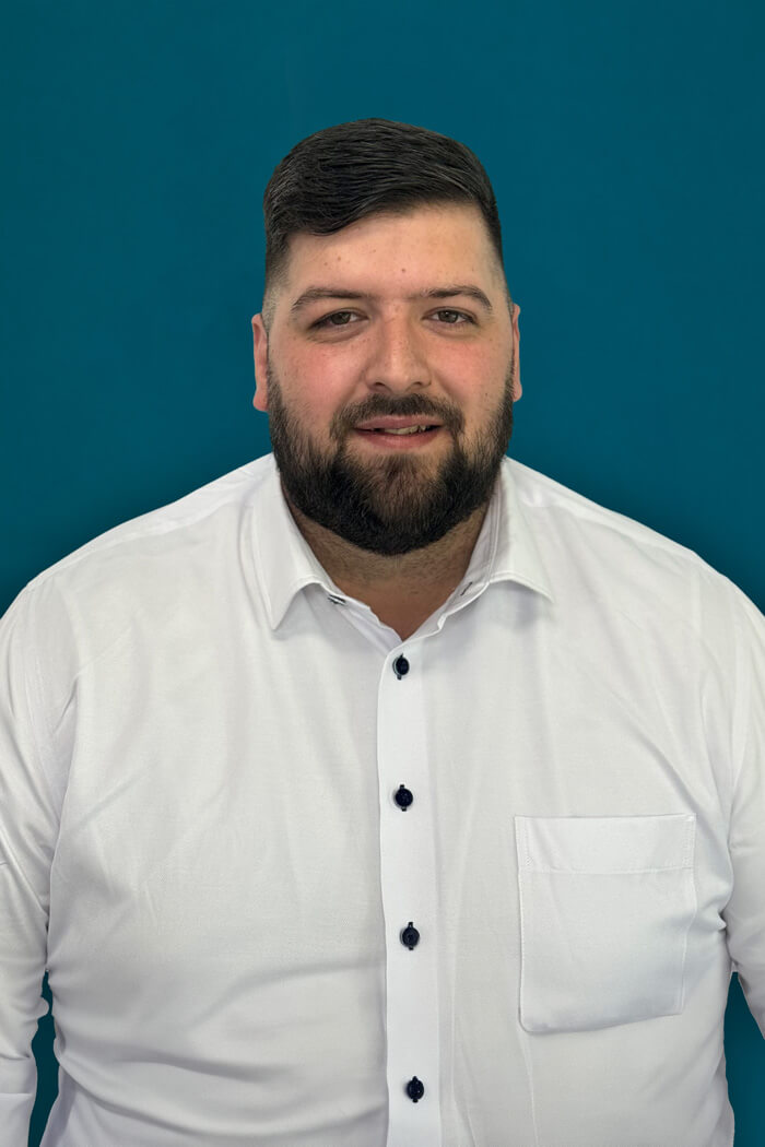Ivan Tesic - Cranes contact person