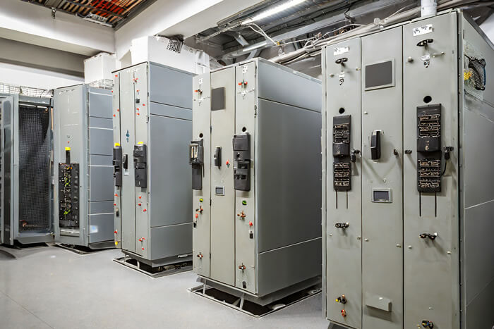 Large frequency inverters