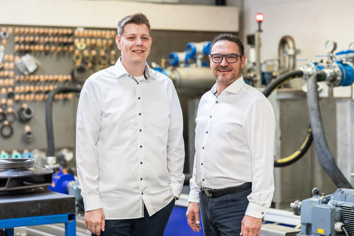 Unsere Mitarbeiter Dennis Hoogen und Frank Beilstein 